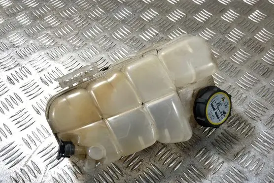 Volvo V40 Cross country Coolant expansion tank/reservoir 31338764
