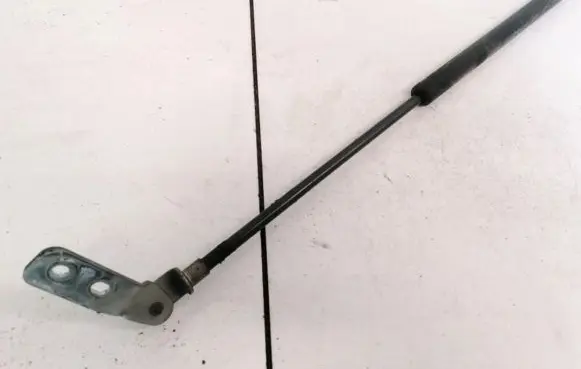 Mazda 626 Tailgate/trunk strut/damper