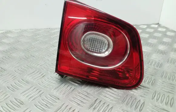 Volkswagen Tiguan Tailgate rear/tail lights 5N0945093C 5N0945264