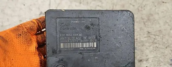Peugeot 207 CC ABS Pump 10096011973 000405359E0 J538127C94