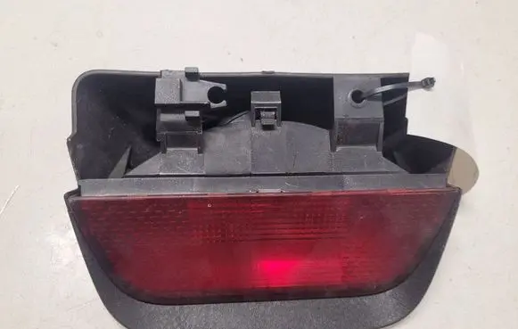 Toyota Avensis T220 Third/center stoplight