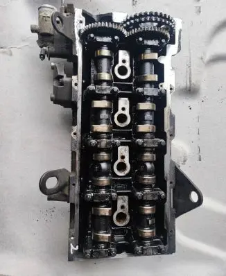 Mercedes-Benz Vito Viano W639 Engine head R6110160504 6110160504 6110782741