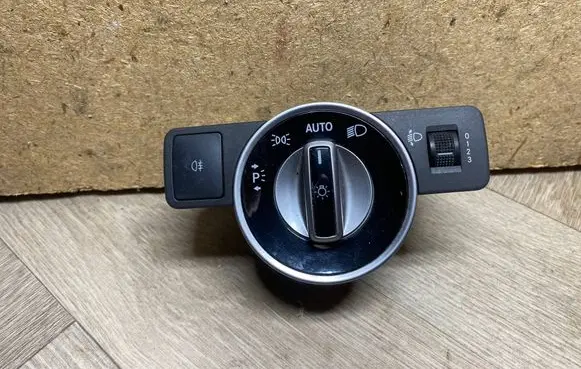 Mercedes-Benz E W212 Light switch A2129050651 2129050651 10091532