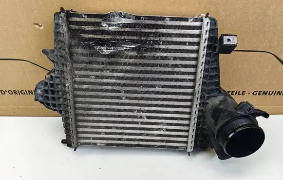 Audi Q8 Intercooler radiator 4M0145803BP 06E906051AC 4M0094A
