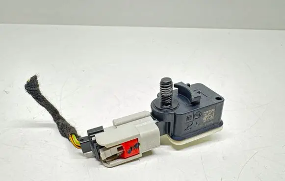 Opel Astra K Airbag deployment crash/impact sensor 13576422 28089E12