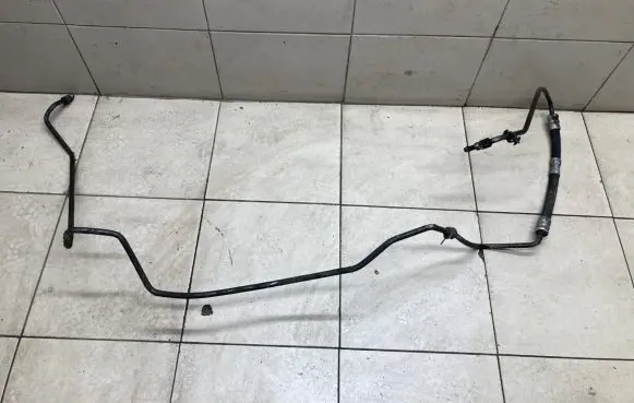 Volvo V70 Power steering hose/pipe/line