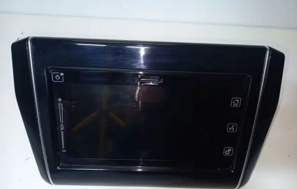 Suzuki Swift III Radio/CD/DVD/GPS head unit 3992052RA0