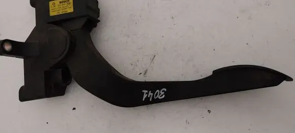 Iveco Daily 4th gen Accelerator throttle pedal 0281002632 504061734