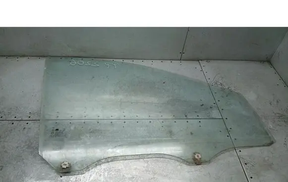 Hyundai Matrix Front door window glass four-door 