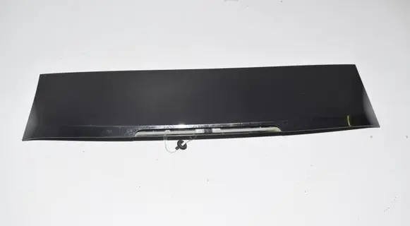 Tailgate/trunk spoiler