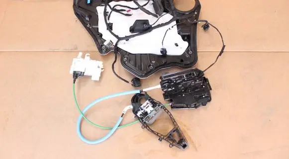 BMW 6 G32 Gran Turismo Rear door soft close latching motor 7255199