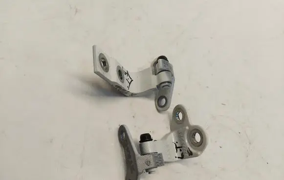 Nissan X-Trail T33 Rear door hinge set NISXTRZAW14093971