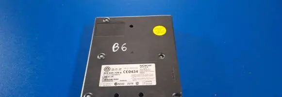 Volkswagen Golf V Bluetooth control unit module 3C0035729G 001070E841FE N342Z276