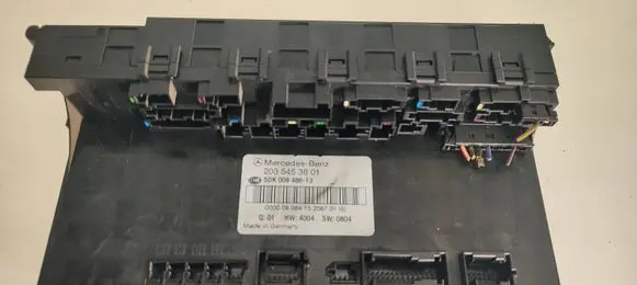 Mercedes-Benz C W203 Comfort/convenience module 2035453801 5DK00848613