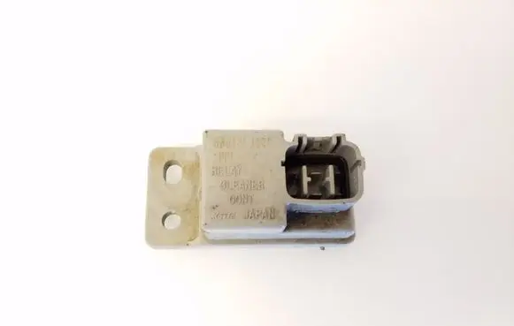 Subaru Outback (BS) Window washer relay 88018FJ000