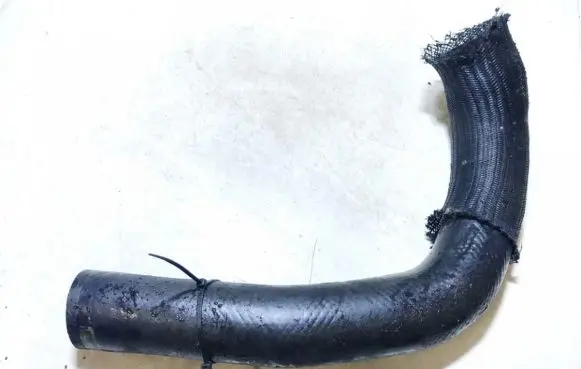 Mazda 3 I Intercooler hose/pipe