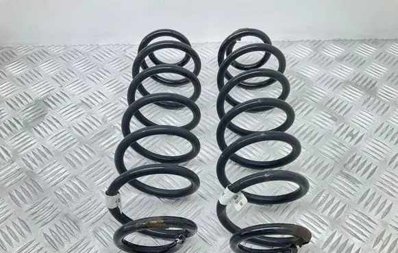 Volkswagen Golf Sportsvan Rear coil spring 5Q0511121AE