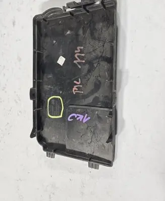 Audi A3 S3 8P Battery box tray cover/lid 1K0915443