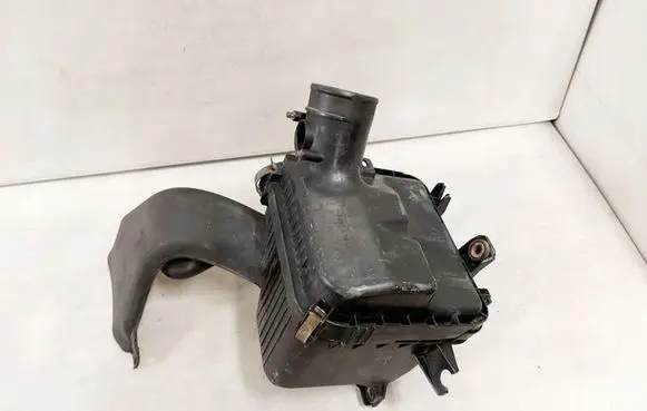Mitsubishi Endeavor Air filter box