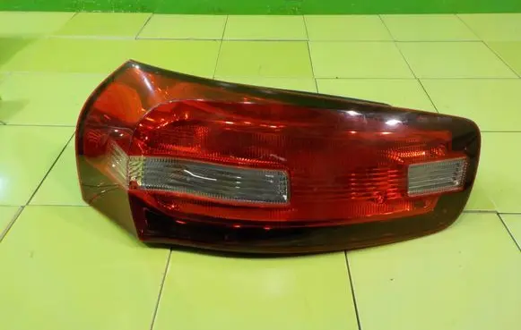 Citroen C4 II Picasso Rear/tail lights 17AB191