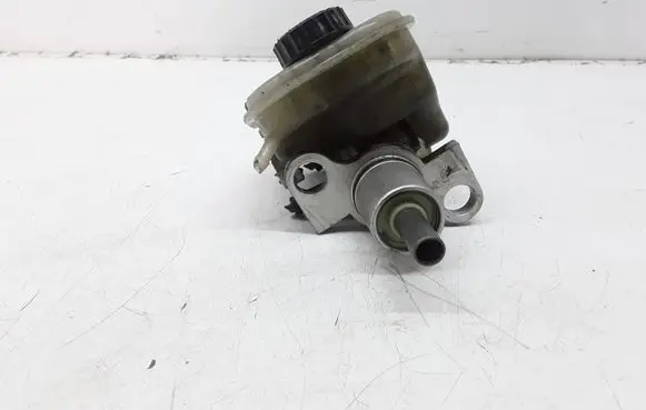 Audi A8 S8 D2 4D Master brake cylinder 4D0611301