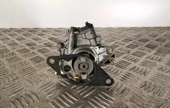 Fiat 500L Vacuum pump 55221036