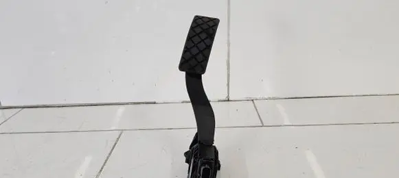 Volkswagen Golf SportWagen Accelerator throttle pedal 5Q1723503H 6PV01062111