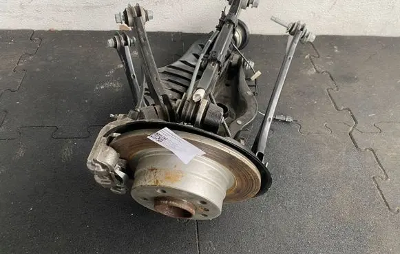 BMW 1 F20 F21 Stub axle 