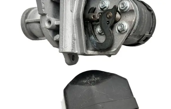 BMW X6 F16 EGR valve 7810871