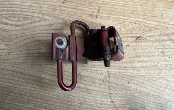 Front door lower hinge
