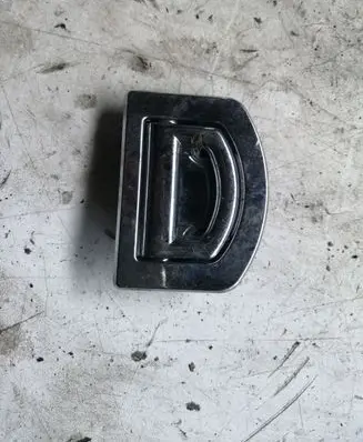 Volkswagen Touran I Floor mat clip fixing clamp 1J0864203D 8E0864203