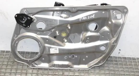Mercedes-Benz C W204 Front door window regulator with motor A2048204102