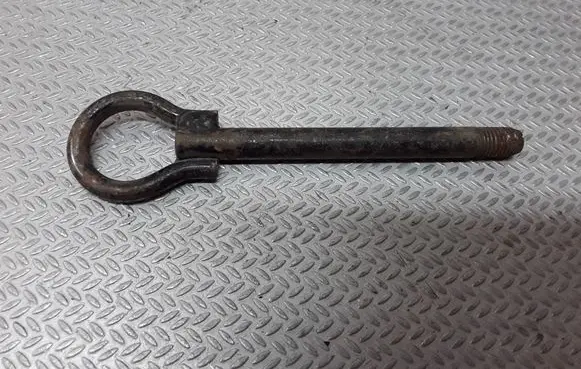 Renault Clio II Towing hook eye 