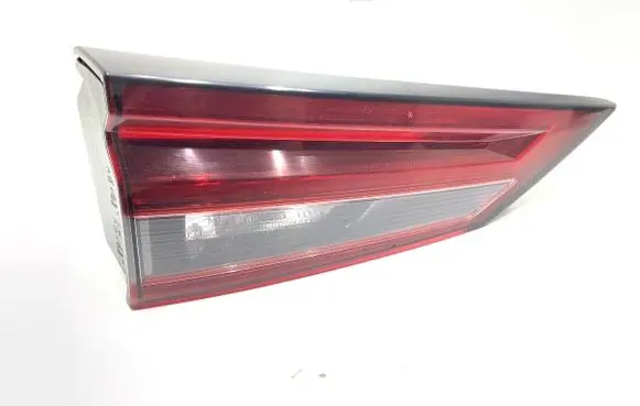 Nissan Qashqai J12 Rear/tail lights