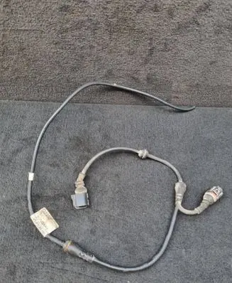 Audi A6 S6 C6 4F Front ABS sensor wiring 4F0972252