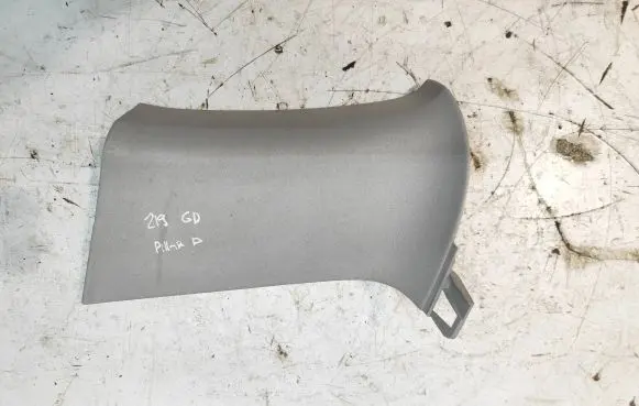 (D)pillar trim (top)