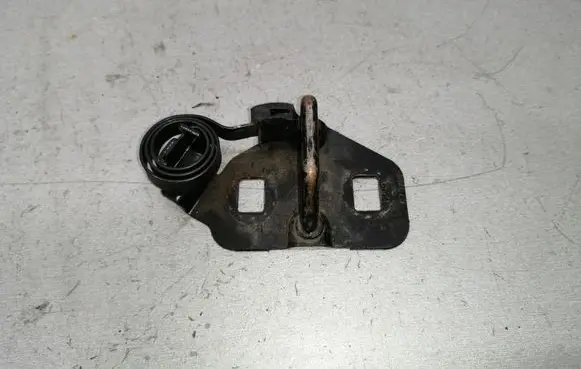 Chrysler 300M Trunk lock loop 