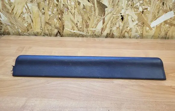 Volvo XC70 Front sill trim cover 31306757