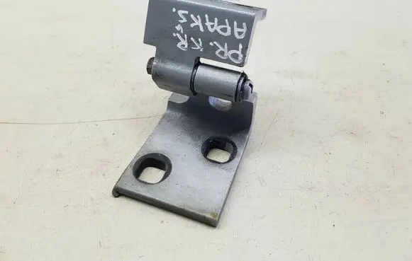 BMW X5 E53 Front door lower hinge 82651499 nr7087