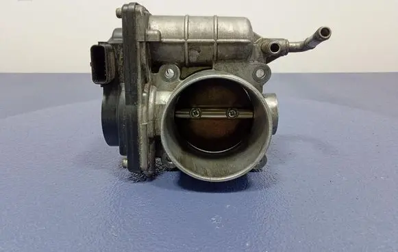 Nissan Qashqai Throttle body valve 52601