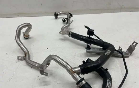 Mercedes-Benz CLA C118 X118 Engine coolant pipe/hose A6542032801 A6542032901