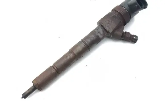 Opel Astra J Fuel injector 0445110327