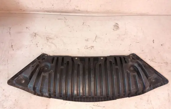 Mercedes-Benz C AMG W204 Front bumper skid plate/under tray A2045200723