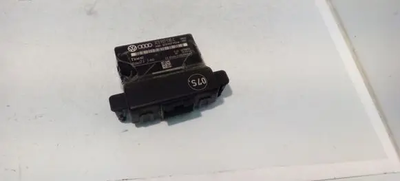 Volkswagen PASSAT B6 Gateway control module 3C0907530C 3C0907951A