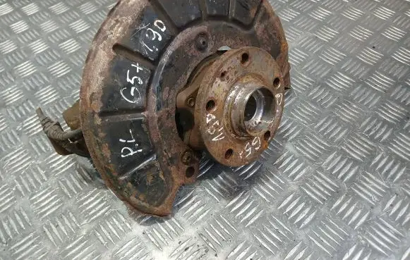 Volkswagen Golf Plus Front wheel hub spindle knuckle