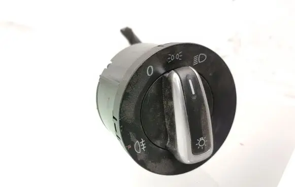 Volkswagen Golf VI Light switch 3C8941431B