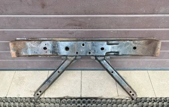 Nissan Pathfinder R51 Front subframe 30171001