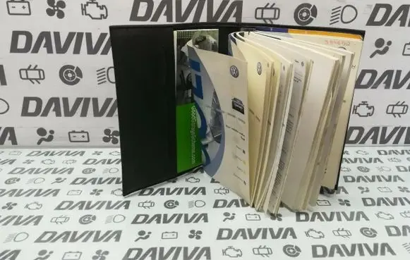 Volkswagen Golf V Owners service history hand book 