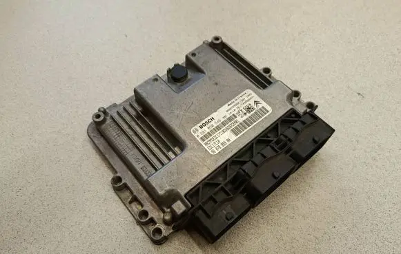 Peugeot 2008 I Engine control unit/module 0281030546 9666729580 9807885980