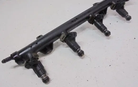 Seat Arosa Fuel injector 030906031E